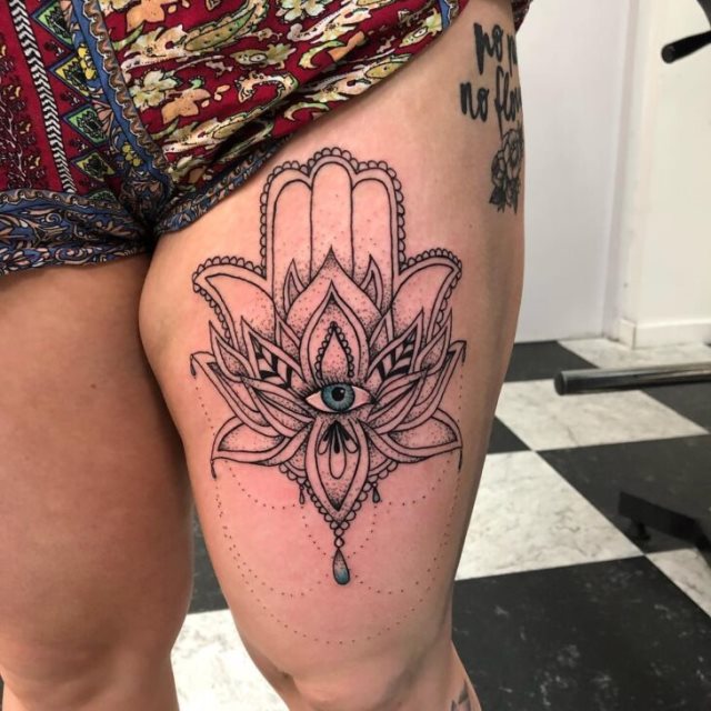 tattoo femenino hindu 70