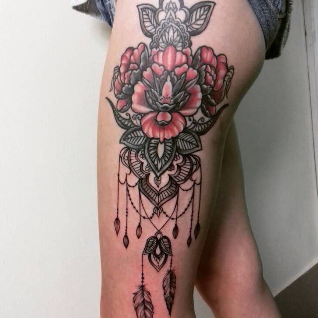 tattoo femenino hindu 79