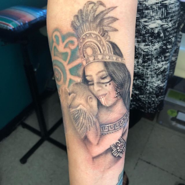 tattoo femenino indigenas 22