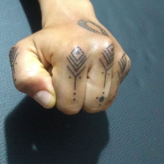 tattoo femenino indigenas 37