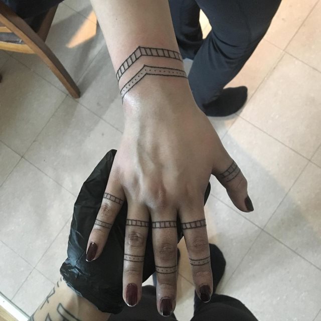 tattoo femenino indigenas 44