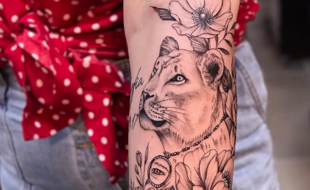 tattoo femenino leona 01