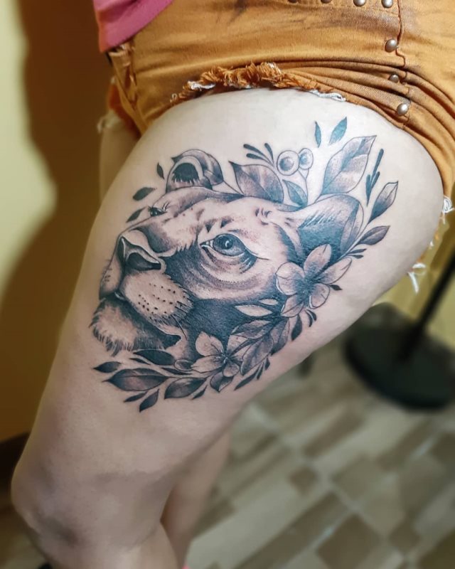 tattoo femenino leona 08