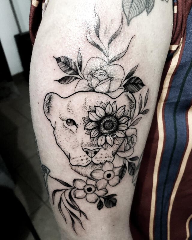 tattoo femenino leona 21