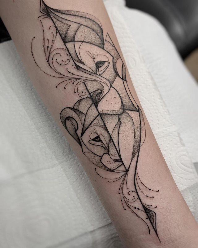 tattoo femenino leona 36