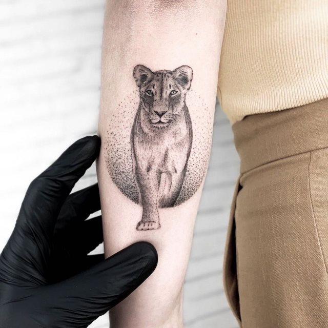 tattoo femenino leona 47
