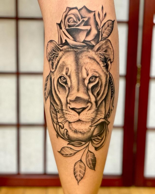 tattoo femenino leona 53