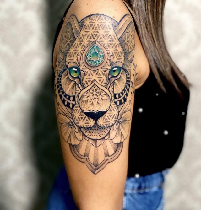 tattoo femenino leona 59