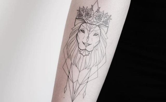 tattoo femenino leona 81
