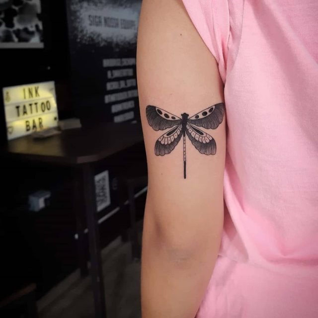 tattoo femenino libelula 17