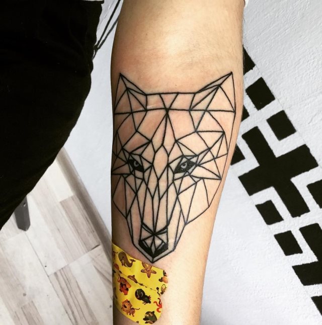 tattoo femenino lobo 03