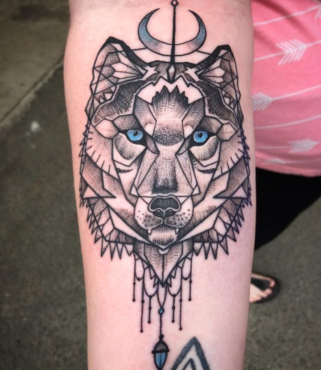 tattoo femenino lobo 08