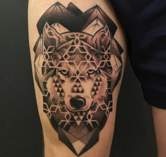 tattoo femenino lobo 19