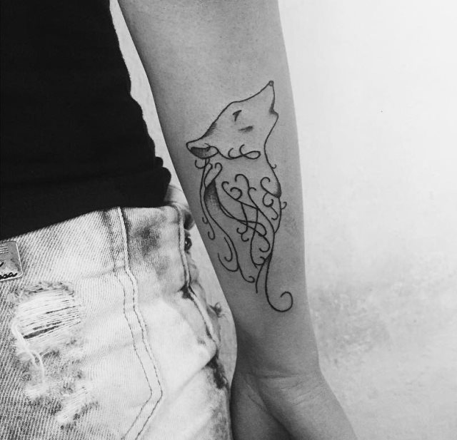 tattoo femenino lobo 36