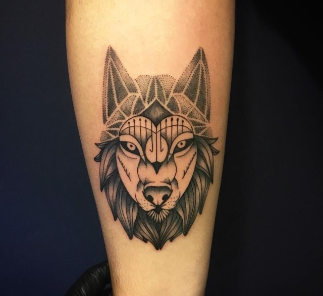 tattoo femenino lobo 37