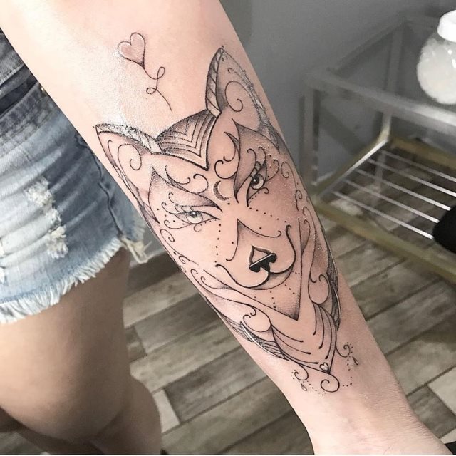 tattoo femenino lobo 41