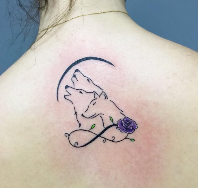 tattoo femenino lobo 64
