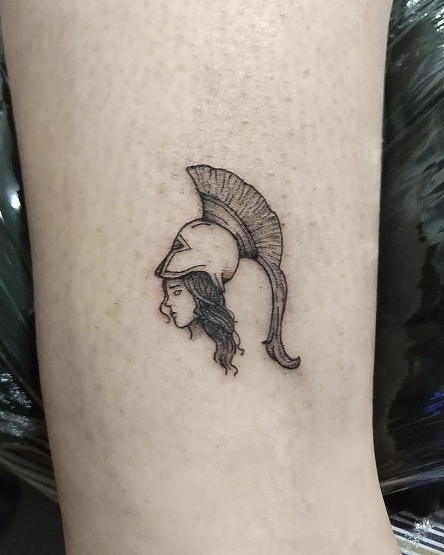tattoo femenino mitologia griego 04
