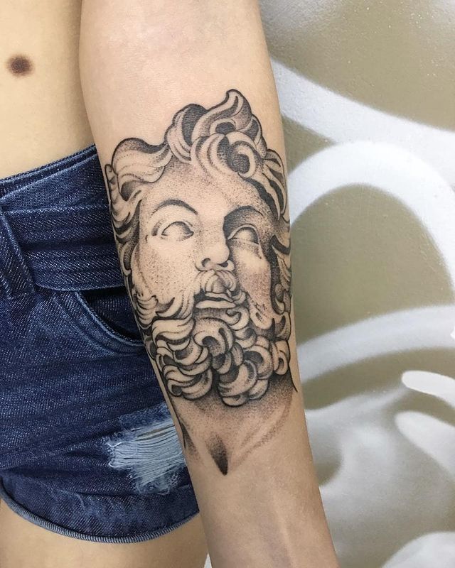 tattoo femenino mitologia griego 18