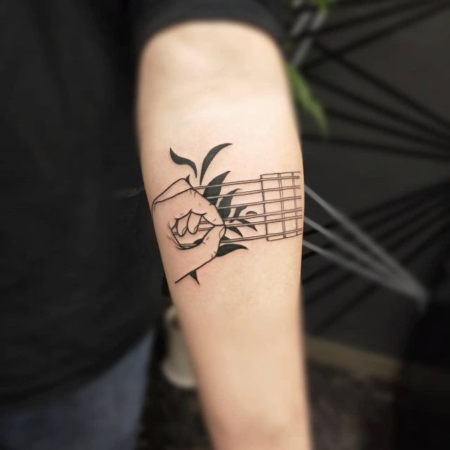 tattoo femenino musical 47