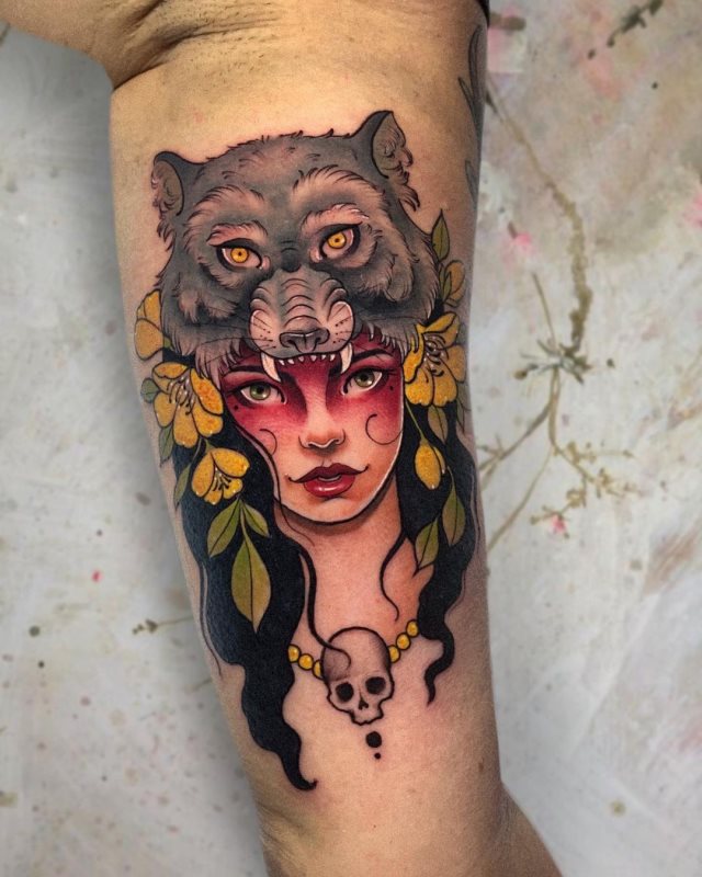 tattoo femenino muy grande 05