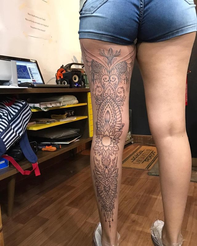 tattoo femenino muy grande 12