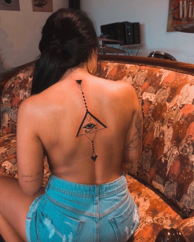 tattoo femenino muy grande 14