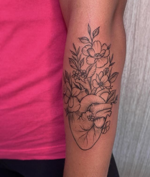 tattoo femenino muy grande 21