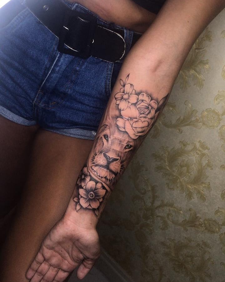 tattoo femenino muy grande 22
