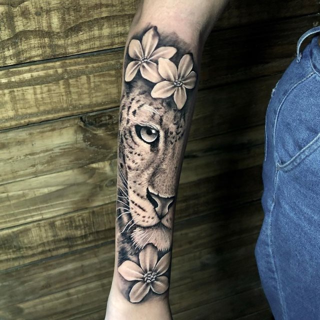 tattoo femenino muy grande 29