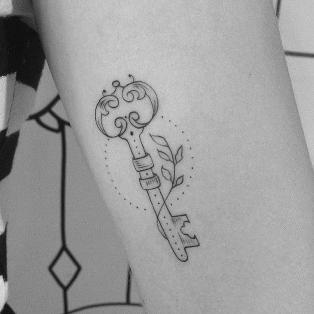 tattoo femenino muy pequeno 03