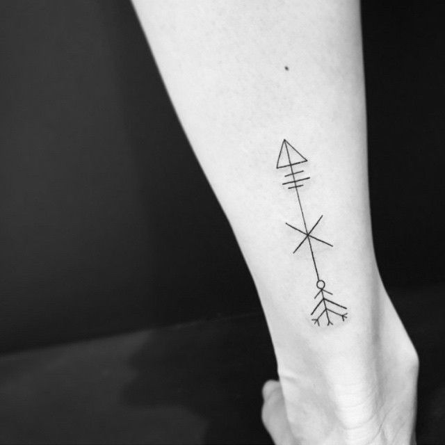 tattoo femenino muy pequeno 23