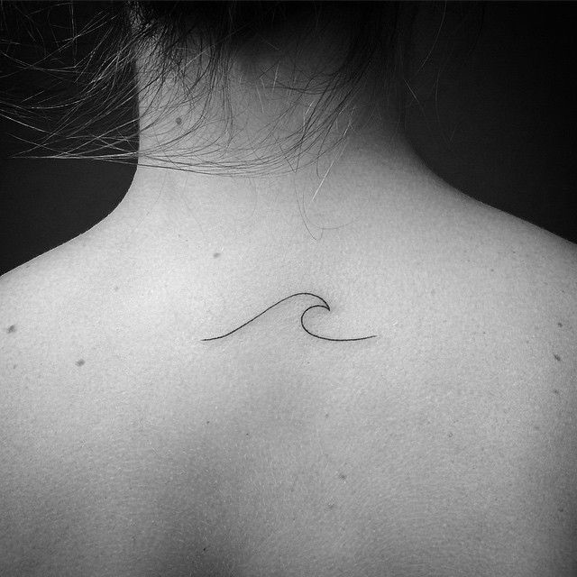tattoo femenino muy pequeno 35