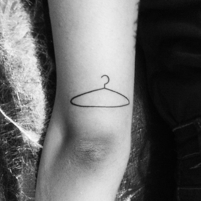 tattoo femenino muy pequeno 36