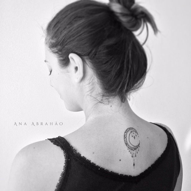 tattoo femenino muy pequeno 39