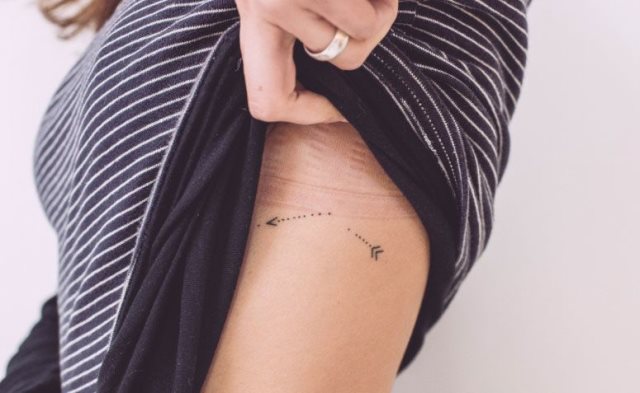 tattoo femenino muy pequeno 61