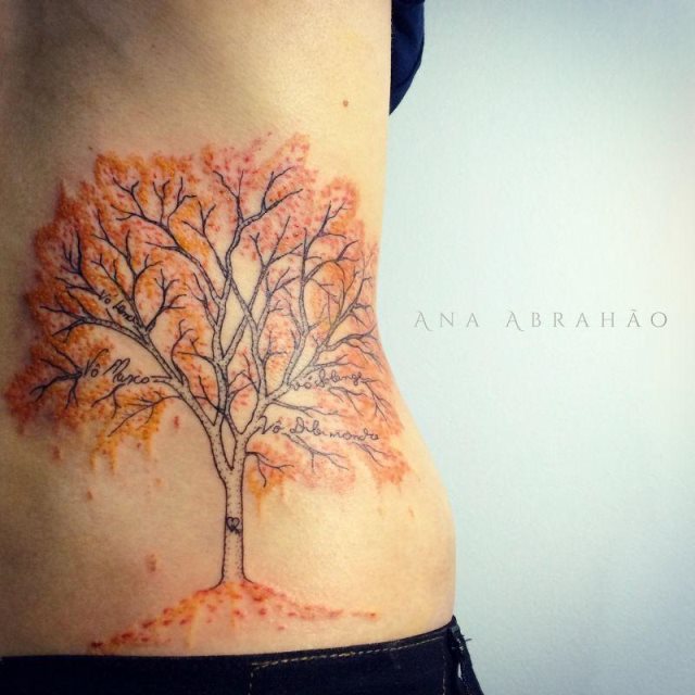 tattoo femenino muy pequeno 70
