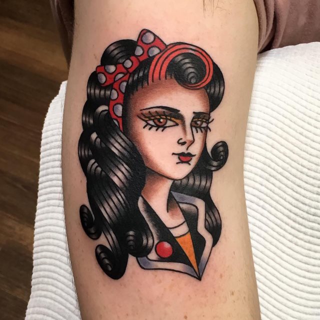 tattoo femenino old school 03