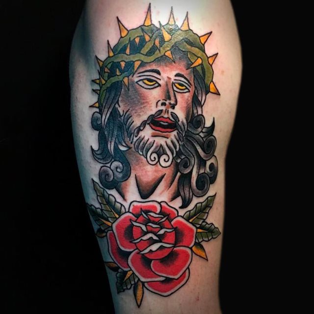 tattoo femenino old school 13