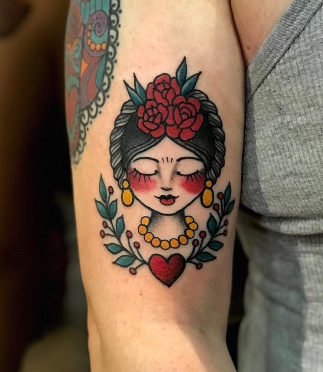 tattoo femenino old school 31