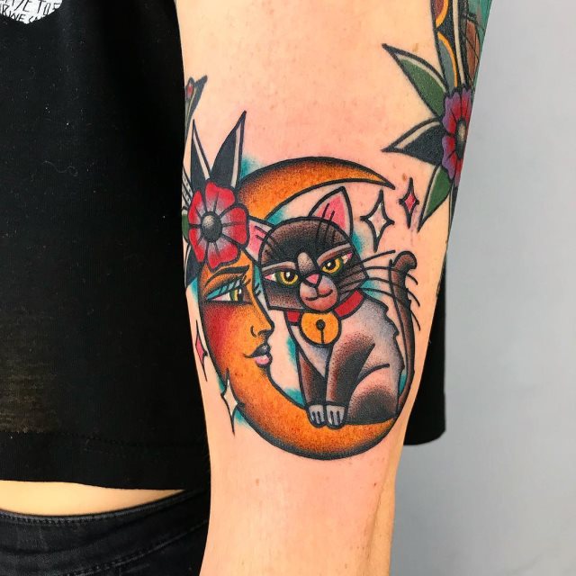 tattoo femenino old school 35