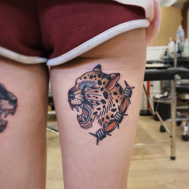 tattoo femenino old school 41