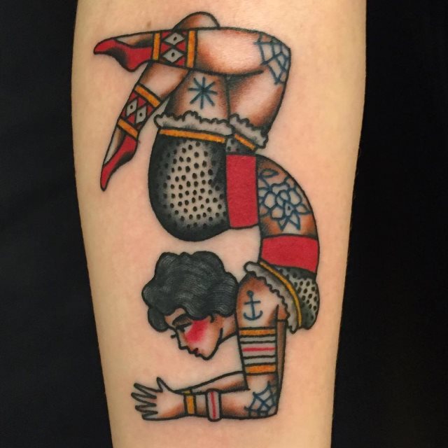 tattoo femenino old school 47