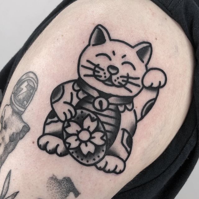 tattoo femenino old school 49