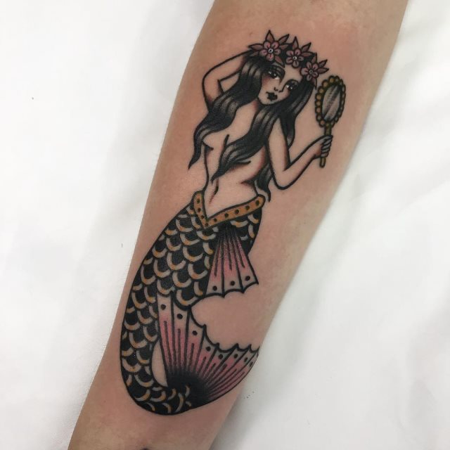 tattoo femenino old school 64