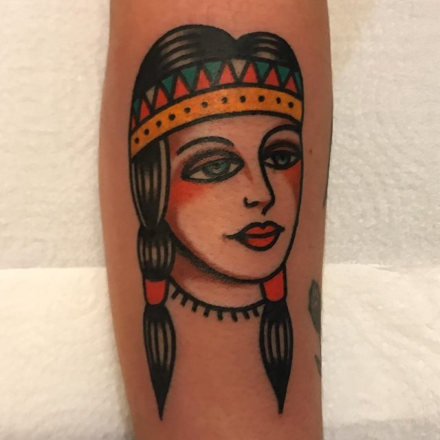 tattoo femenino old school 66