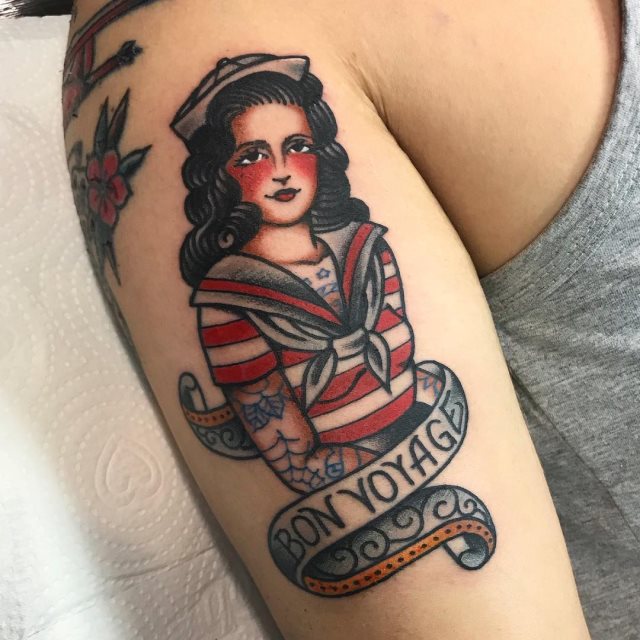 tattoo femenino old school 69