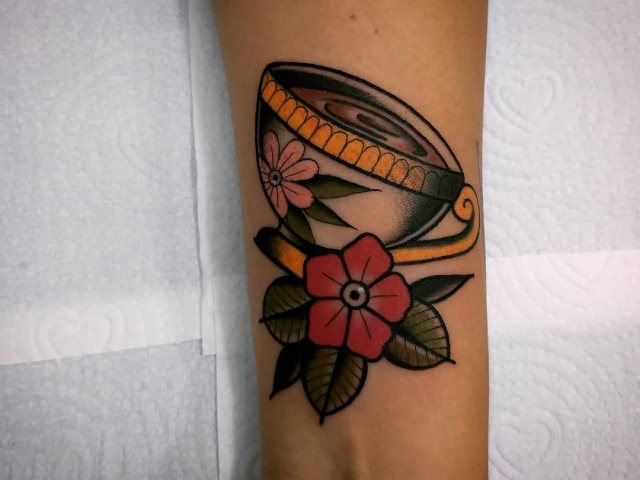 tattoo femenino old school 71