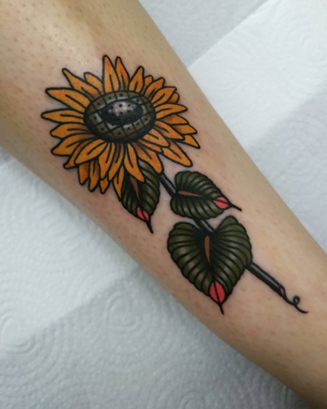 tattoo femenino old school 72