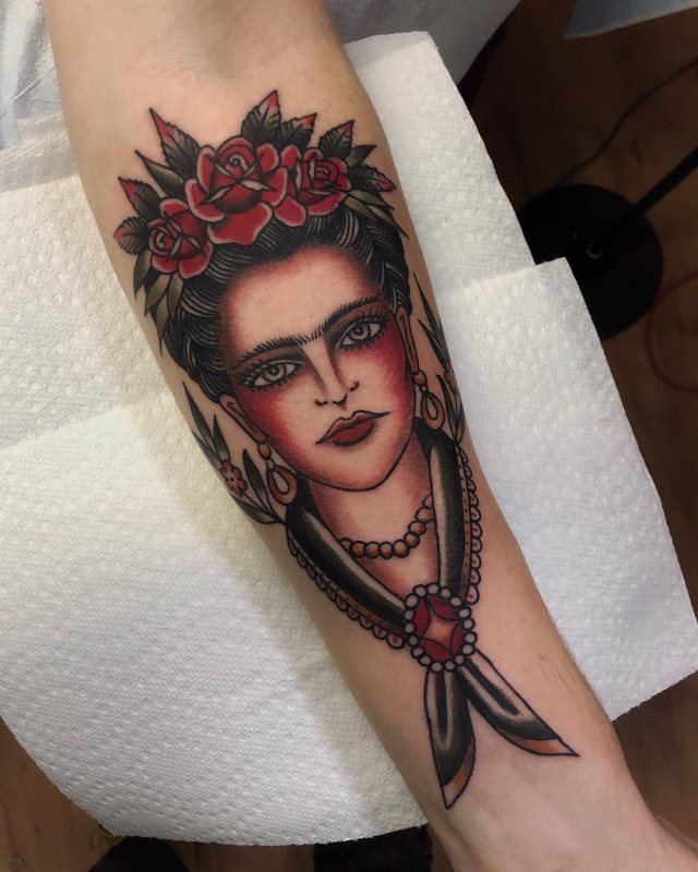 tattoo femenino old school 74